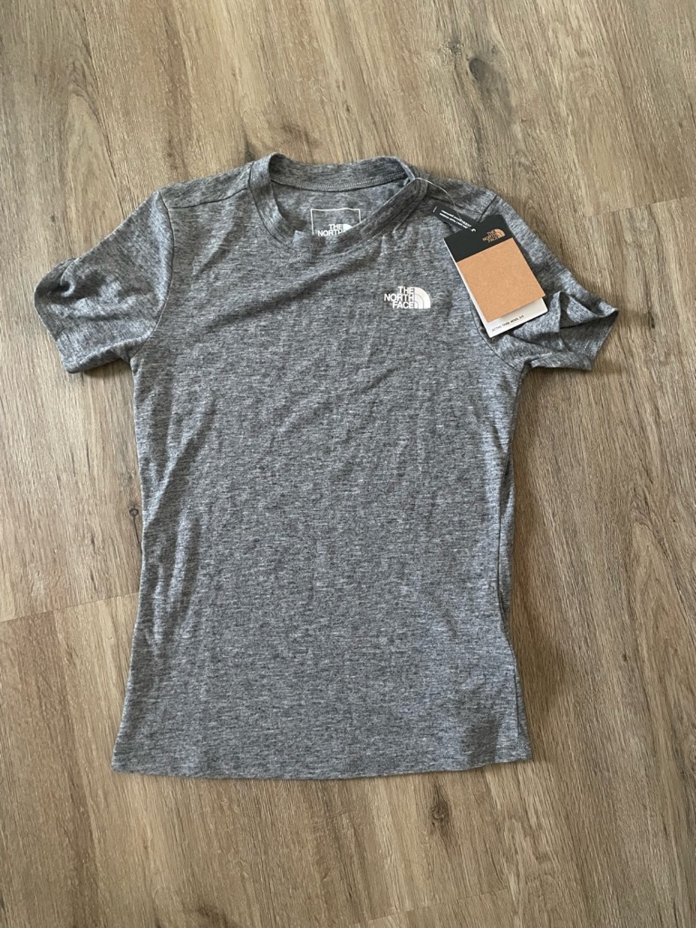 Brand new north face shirt